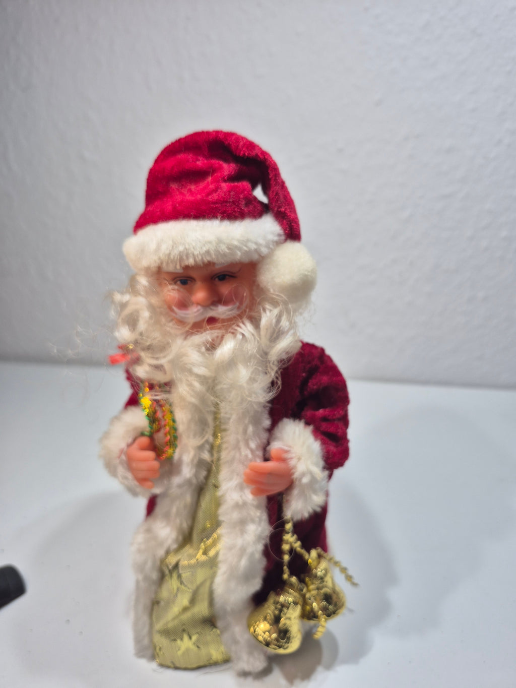 Weihnachtsmann mit Jingel Bell Musik